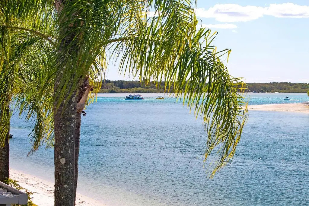 Noosa Haven Apt 12 Riverfront Elegance