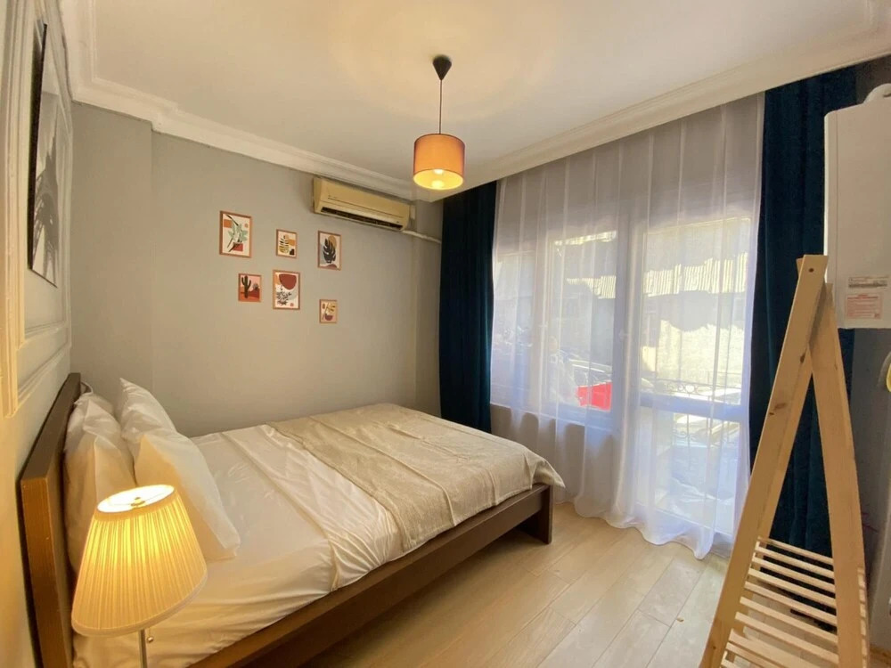 Charming Flat With Balcony in Sinanpasa Besiktas