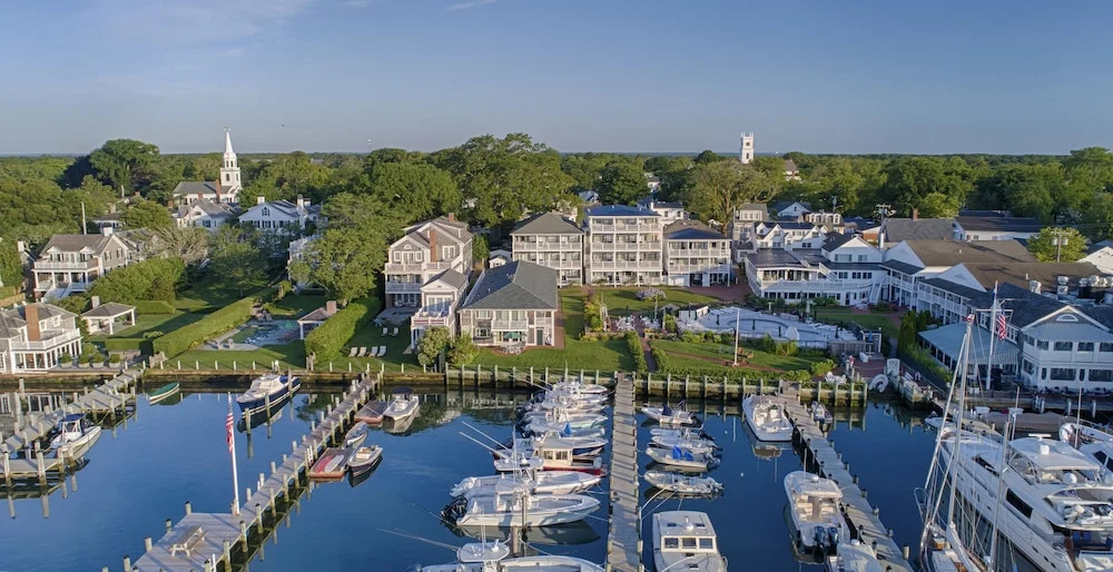 The Harborside Inn