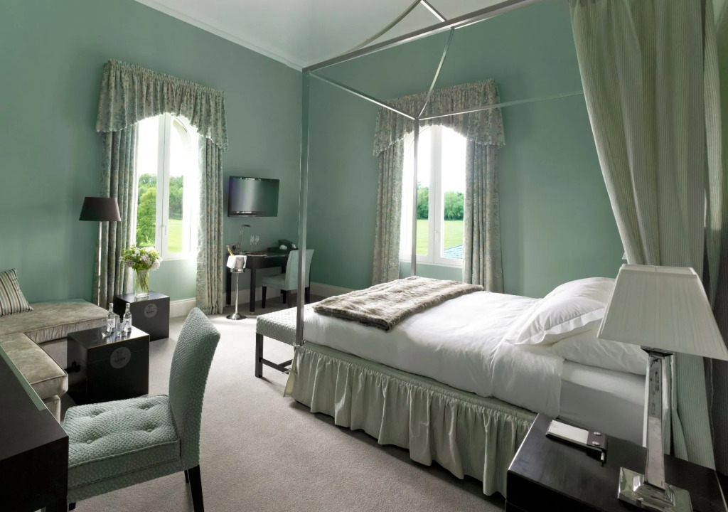 Bowood Hotel, Spa, and Golf Resort