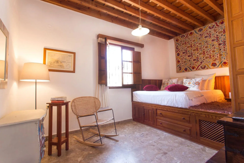 Thea Villas and Suite