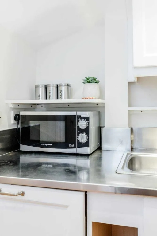 Amazing 2 bed 2 bath Kensington