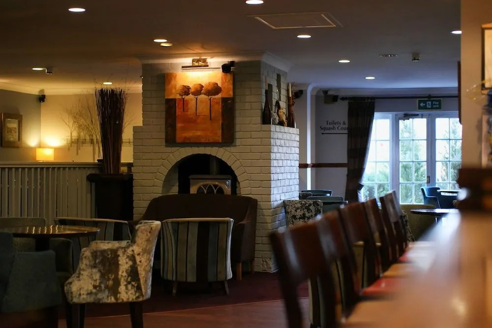 Crown Lodge Hotel