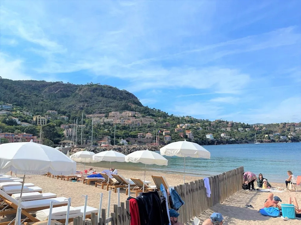 3 Bedr Appartment Beach Acces Theoule