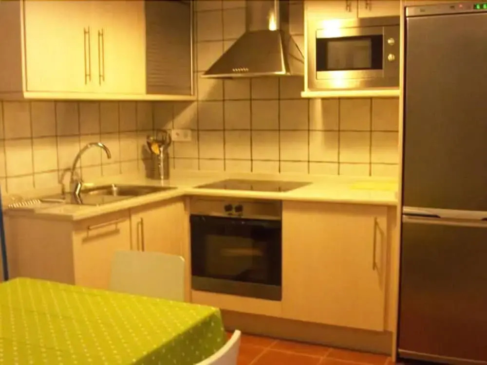 Apartamentos 3000 Escarrilla