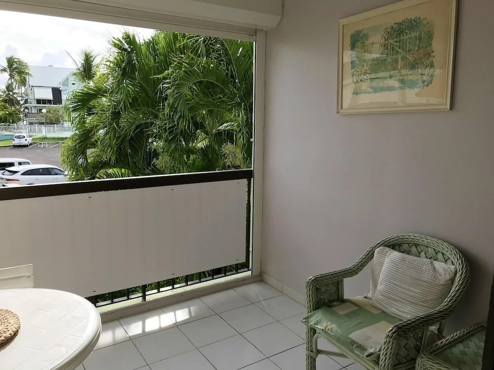 Studio in Pointe-à-pitre, With Wonderful sea View, Pool Access, Furnis