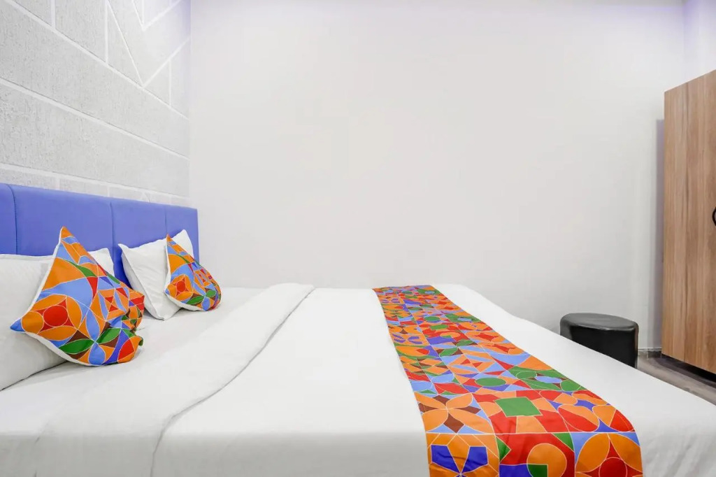 FabHotel Vrundavan - Nr Sargam Shopping Center