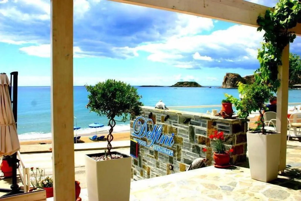 Delfini Pearl Stegna Beach