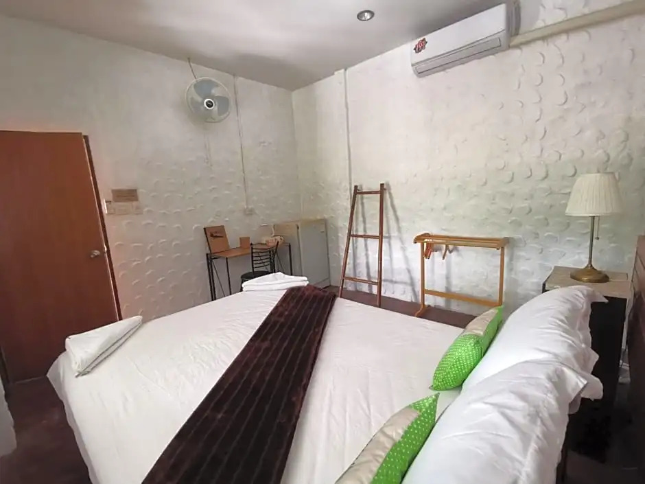 Baan Rock Inn