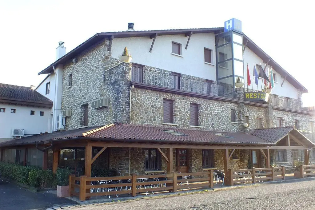Hostal Izar-Ondo