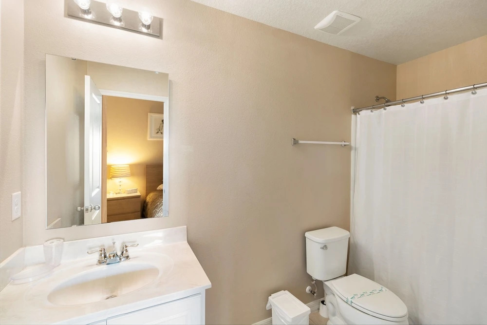 Compass Bay 3167