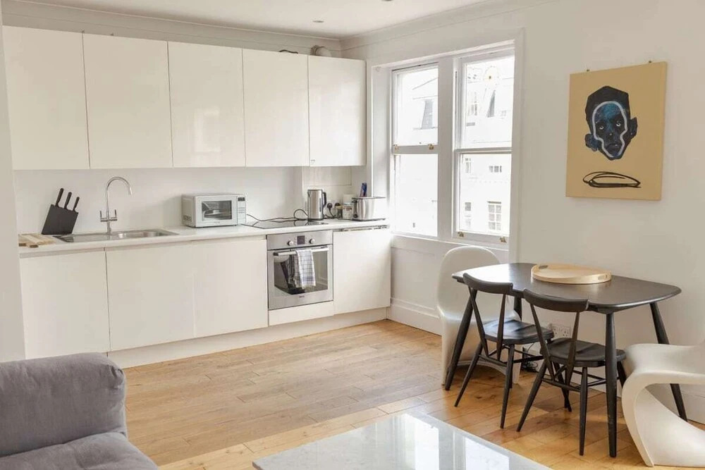 The Notting Hill Crib - Beckoning 2BDR Flat