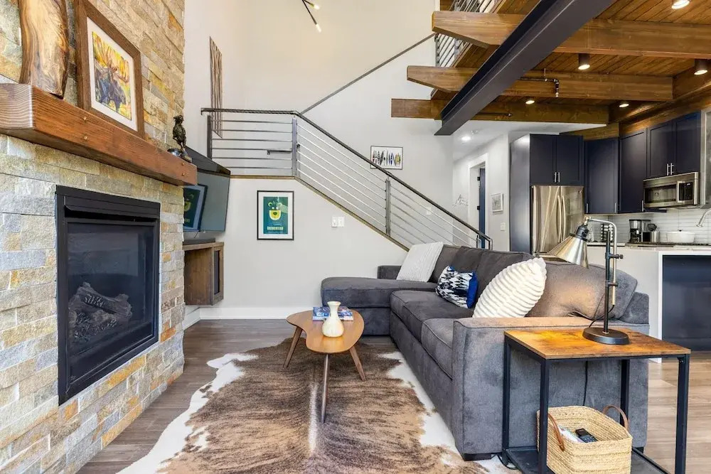 1824 The Seasons 2 Bedroom Townhouse by RedAwning