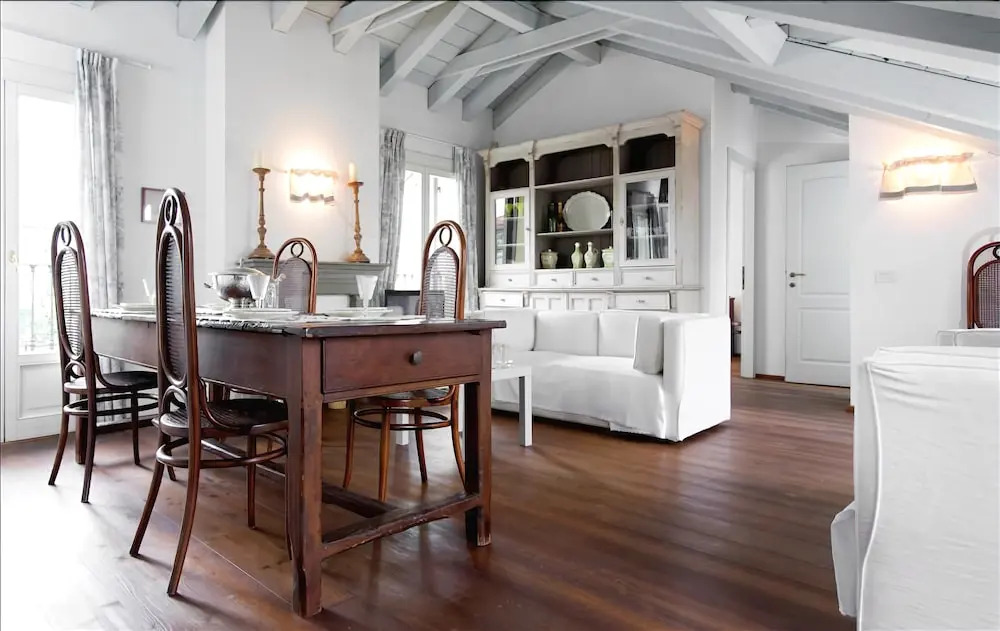 Bright 2bdr Duplex Close to Duomo