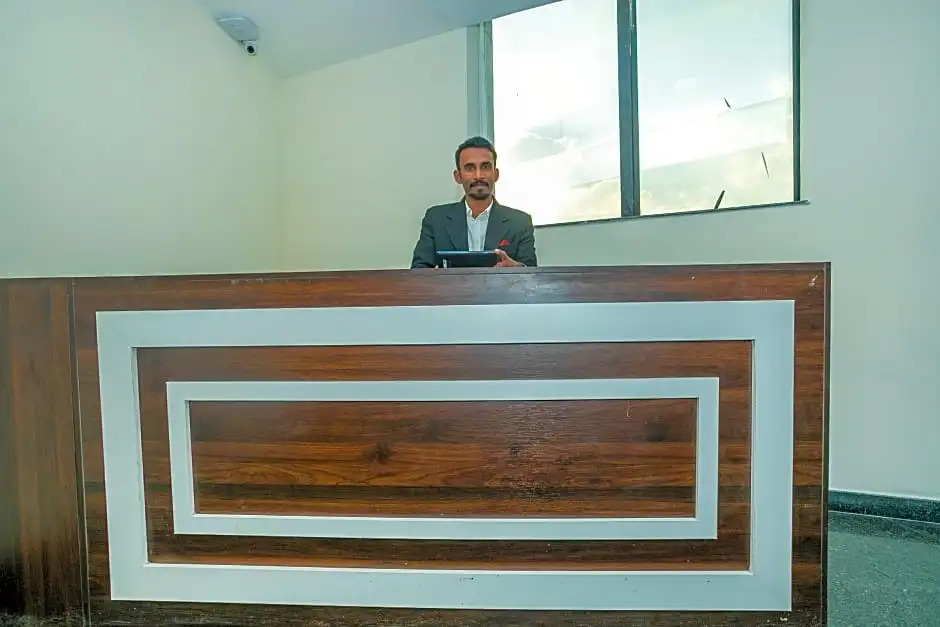 OYO Flagship 28787 Ashoka Pillar Road