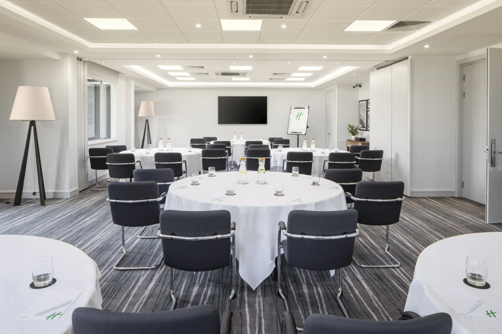Holiday Inn Aylesbury by IHG