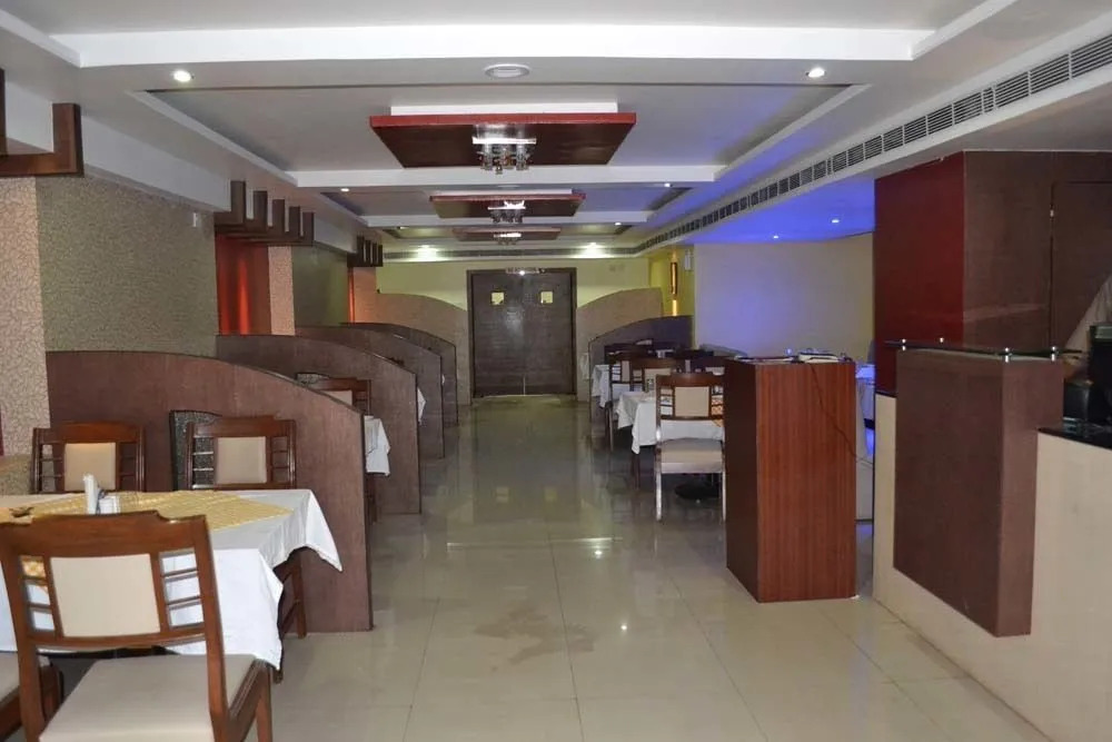 OYO 740 Hotel Suravi