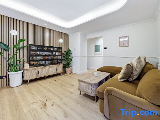 Tranquil 2B Japandi-Inspired Apt 2 min from St. Paul's