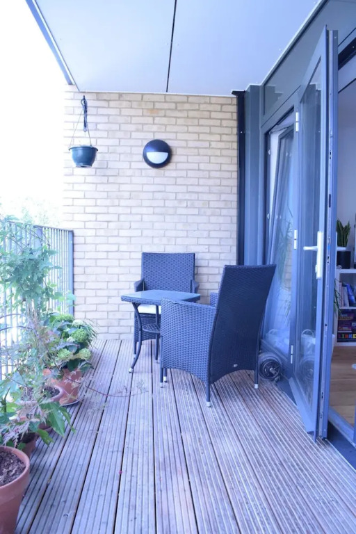 1 Bedroom Modern Flat in Central London