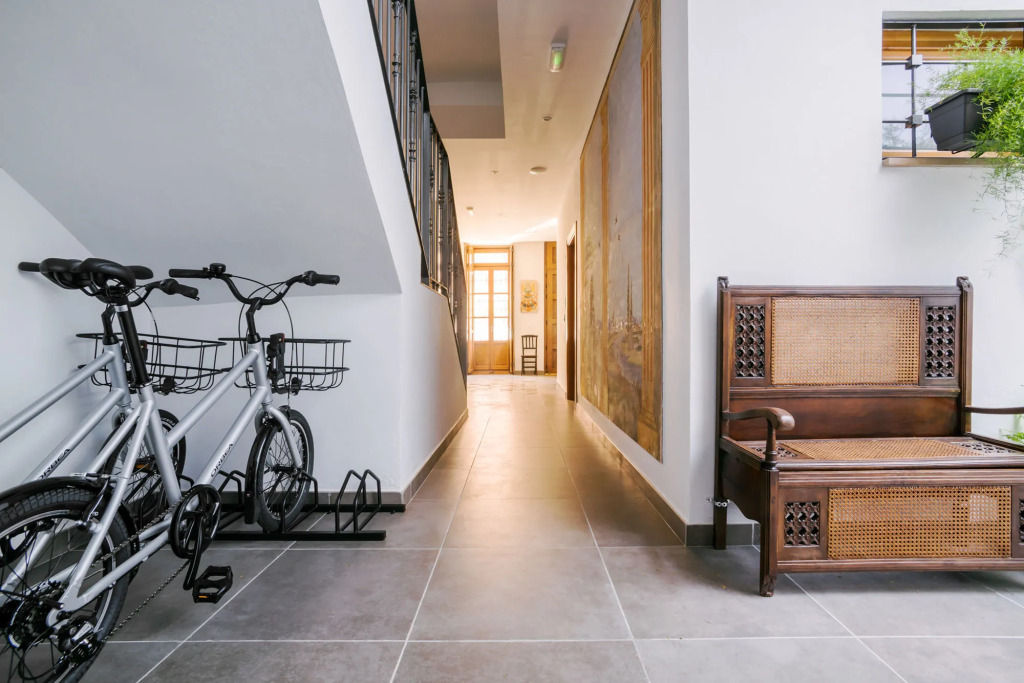 Barracart Apartments
