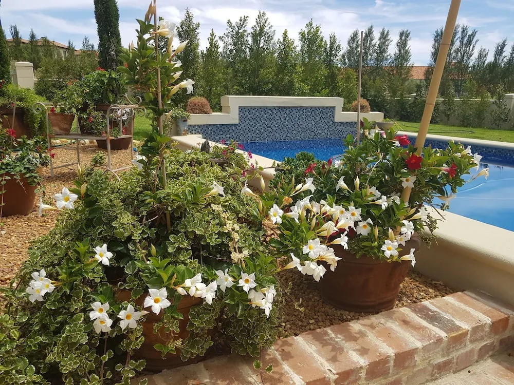 Sandmartins Private Secure Villa