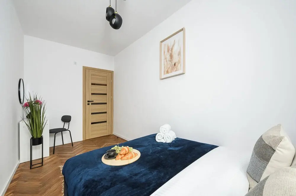 Lumina 2-room apart near the Old Town