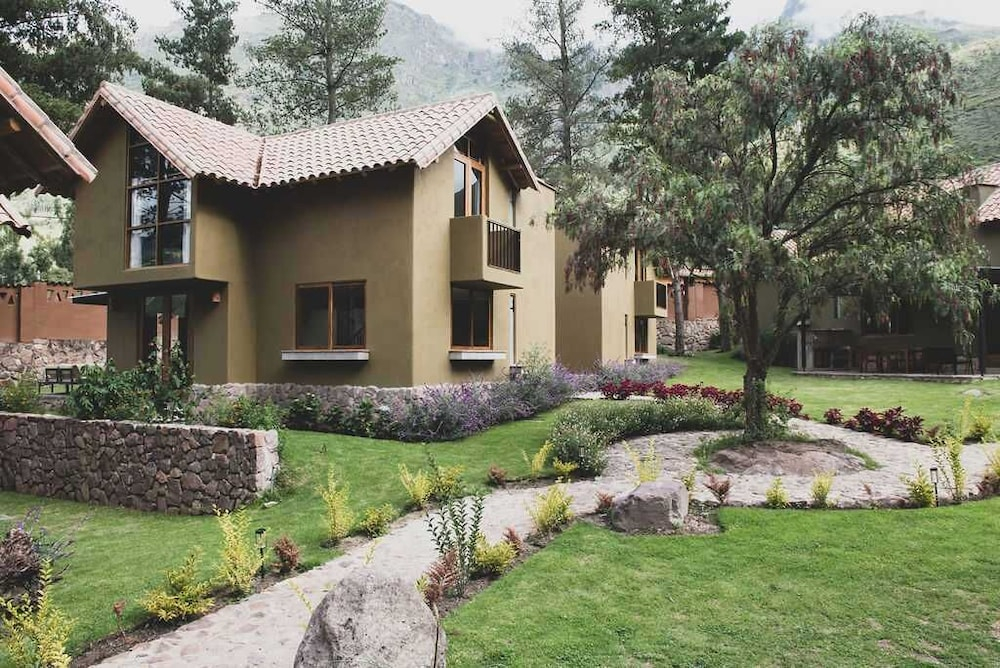 w Serene 2BR Riverside Villa w Nature Views