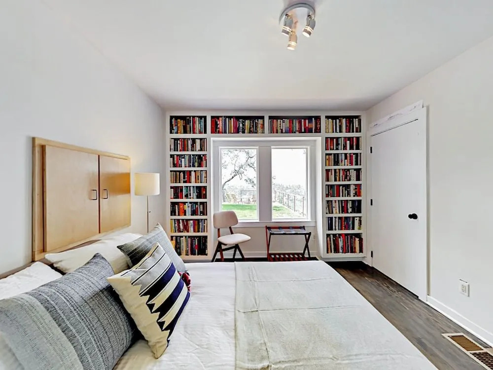 Echo Park House 2 Bedrooms 2 Bathrooms Home