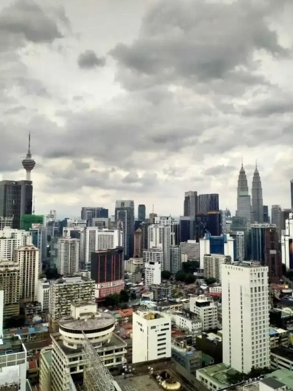 Night suite apartment at time square kl