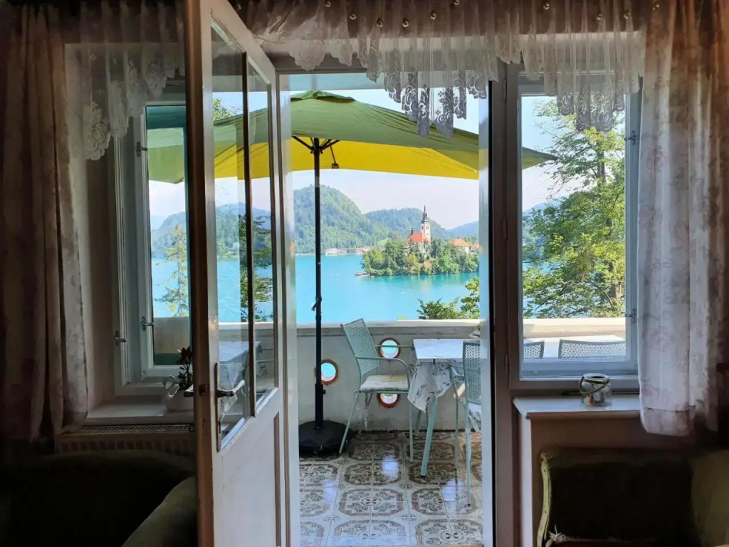 Lake View House Sovica