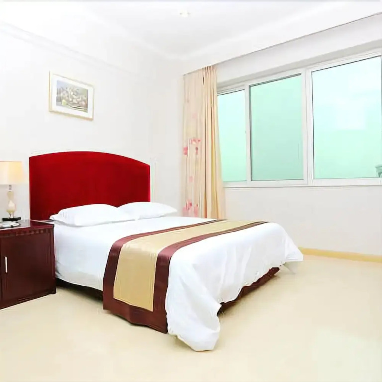 Yuandong Holiday Hotel