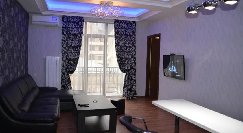 Apartment Beside Parliament