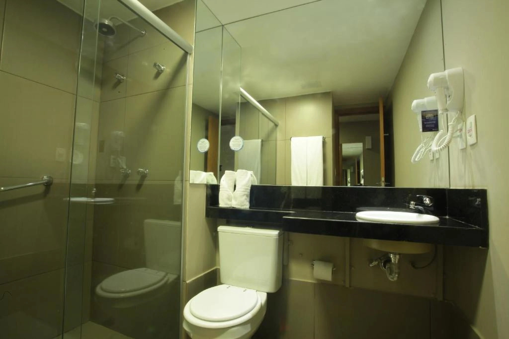 BH Raja Hotel