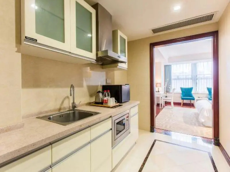 Hangzhou Caitong Center Apartment (Wujiaotian Street Gaosha Road Subway Station Branch)