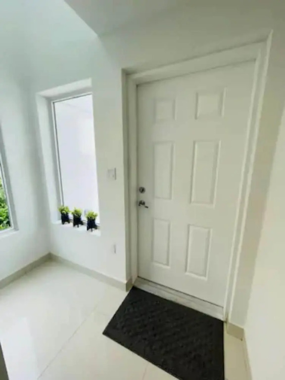Comfortable European Style Home 4BR 4BA in Miami by ASVR-13670
