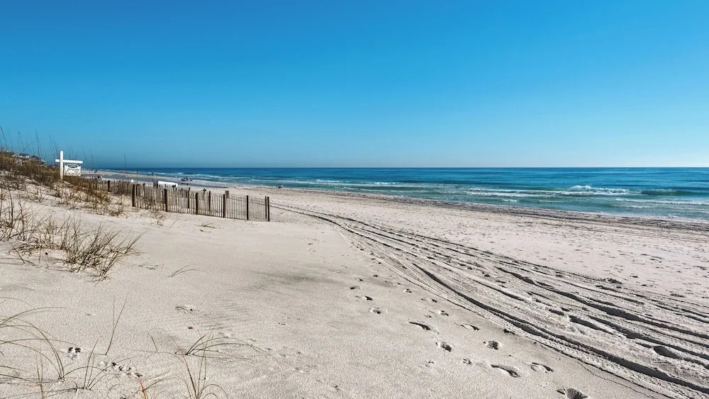 5 Br/4ba~ Heated Community Pool ~gulf Views ~ Freshly Updated ~ Tesla Charger