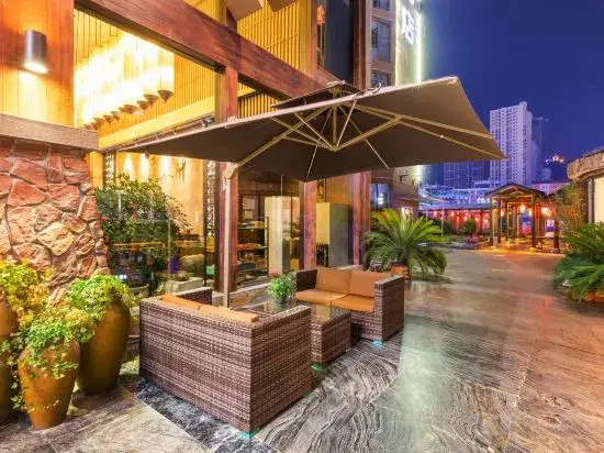 Ganglong Hotel