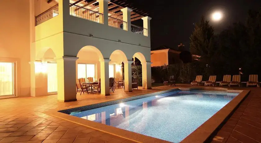 Casa Pine Trees by BeSpoke