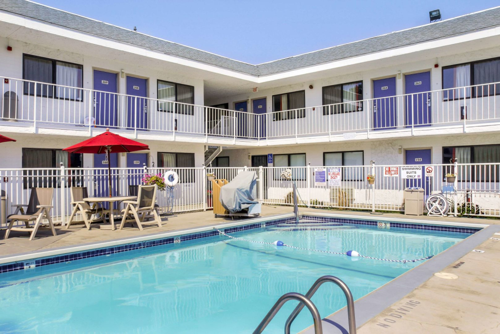 Motel 6-Medford, OR