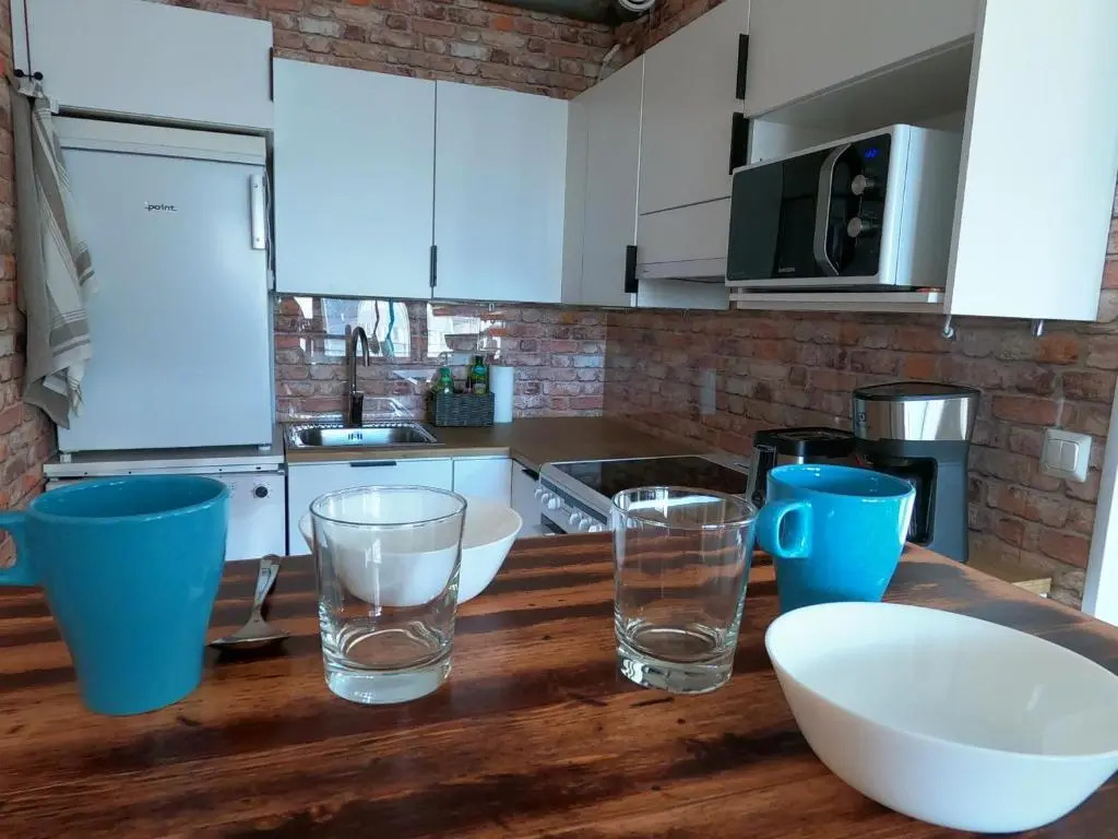 Herostreet Apartment 9