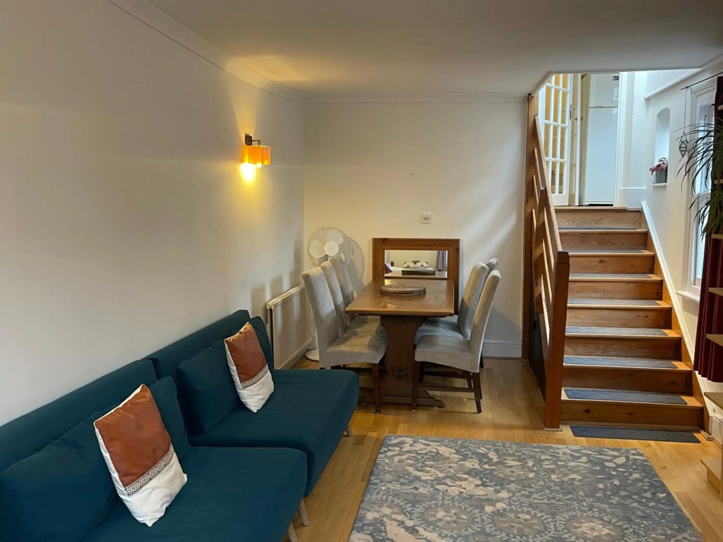 Charming Spacious 2 bed Apartment Close to Heart of London