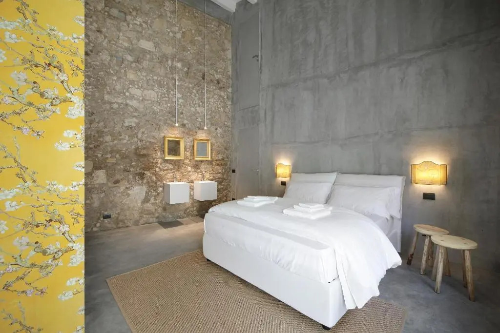 ISONZO SUITES