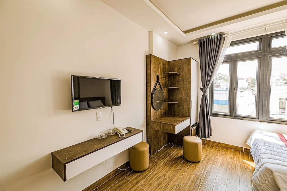 Phan Thong Vang Hotel