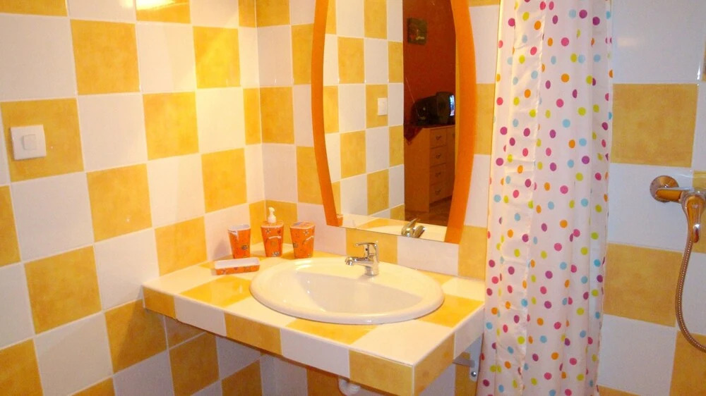 House With one Bedroom in Saint-paul, With Wonderful sea View, Enclose