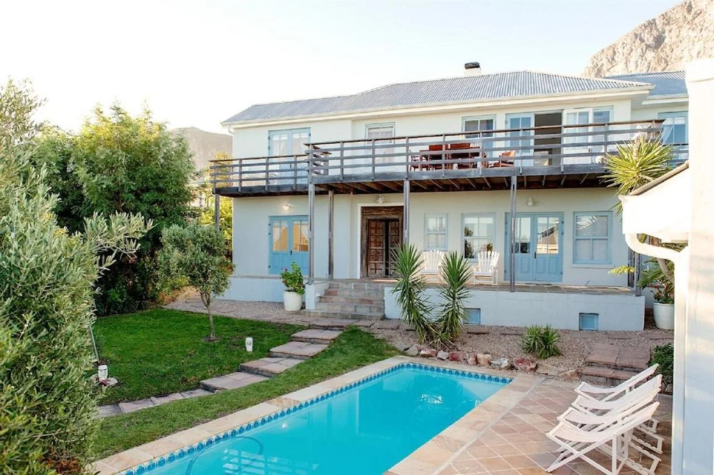 Villa Blu Guesthouse