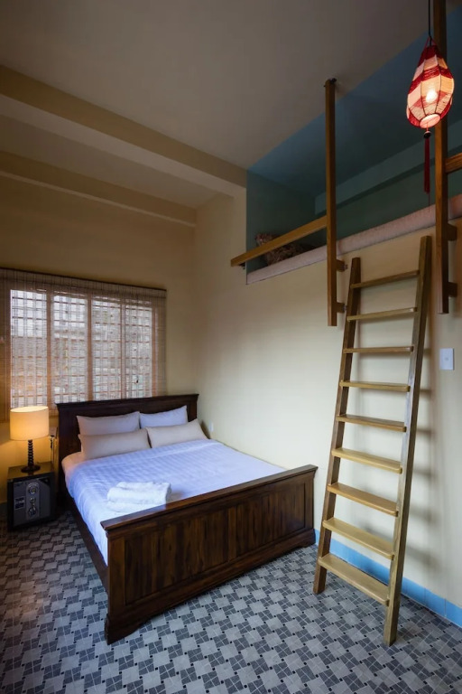The Red House - Hostel