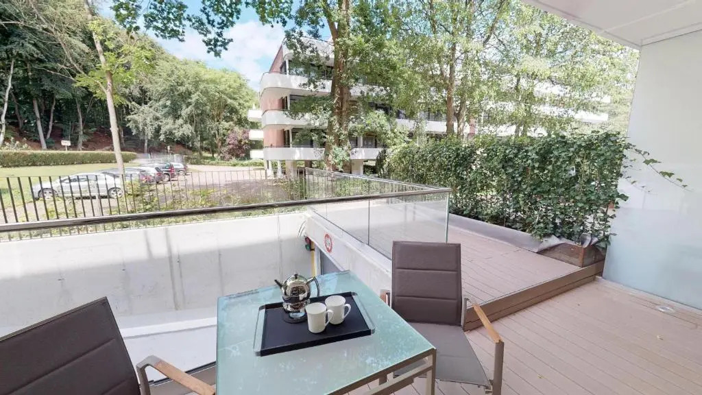 White Pearl Apartment 0.09