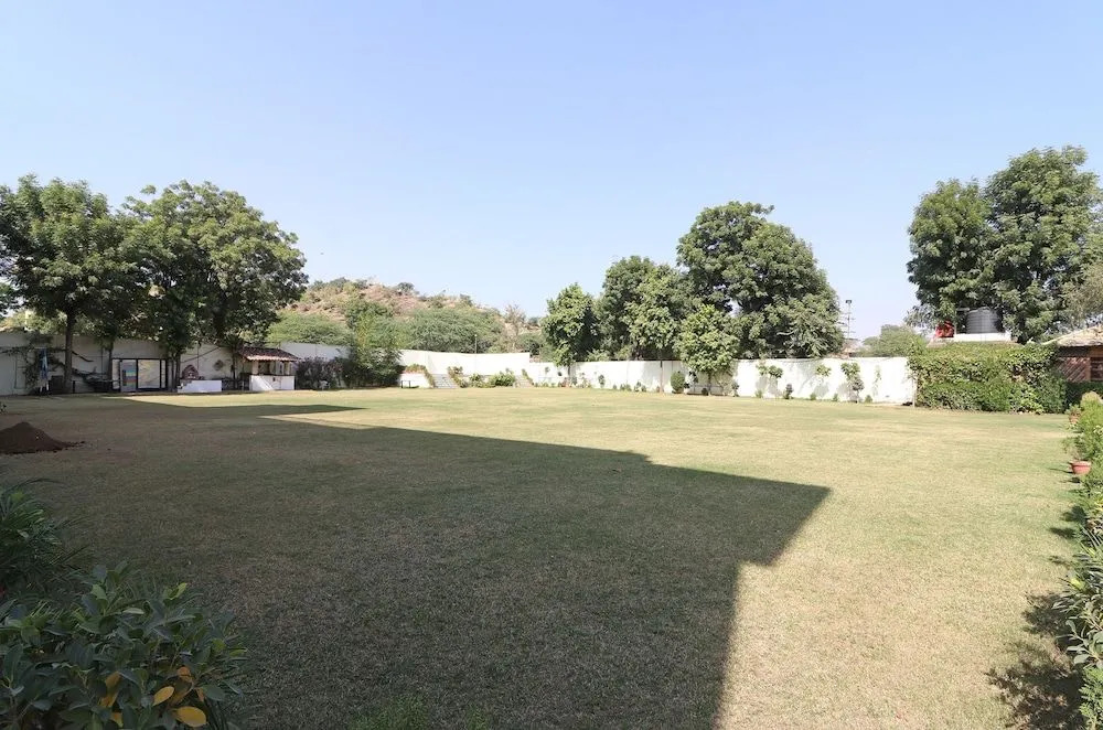 OYO 24123 Maha Nandini Resort