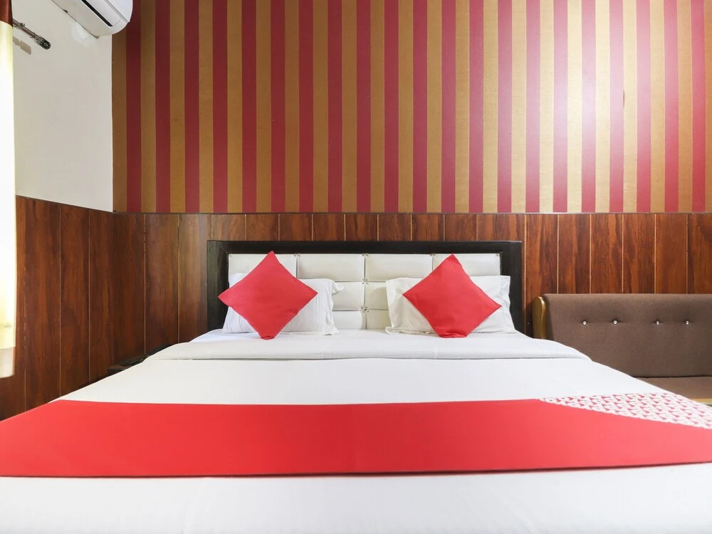 OYO 35382 Hotel Moon Light