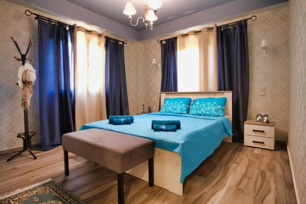 Mama's Cozy Room 3